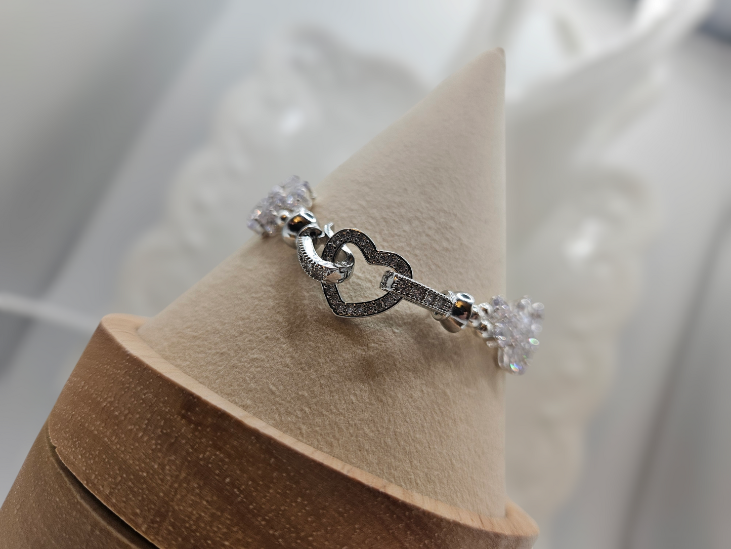 Clear Quartz Rhinestone Bracelet - 6.5"