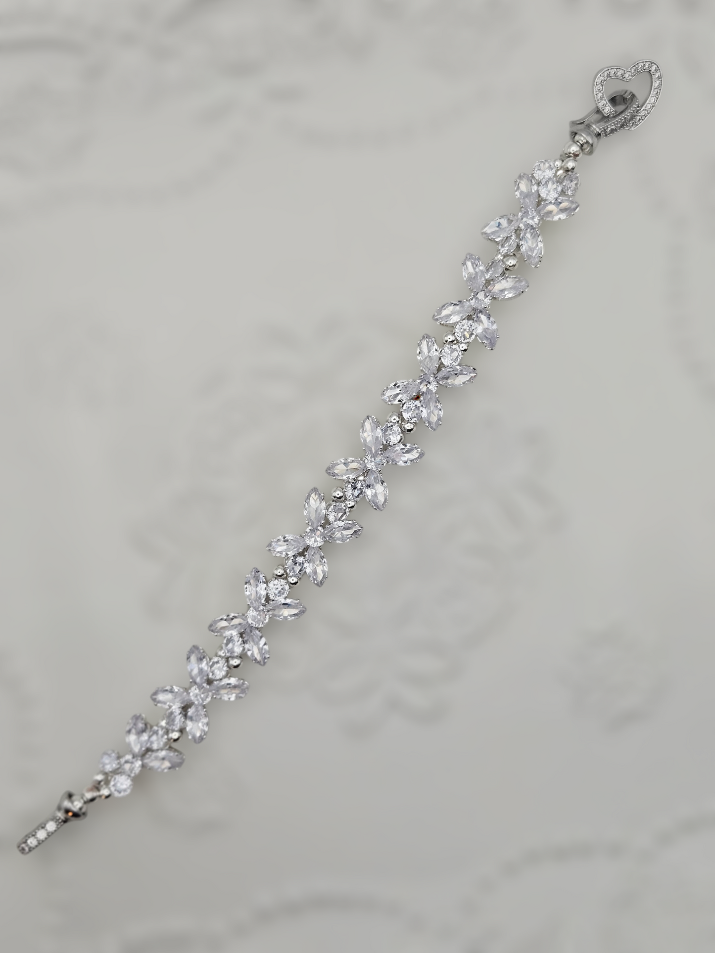 Clear Quartz Rhinestone Bracelet - 6.5"