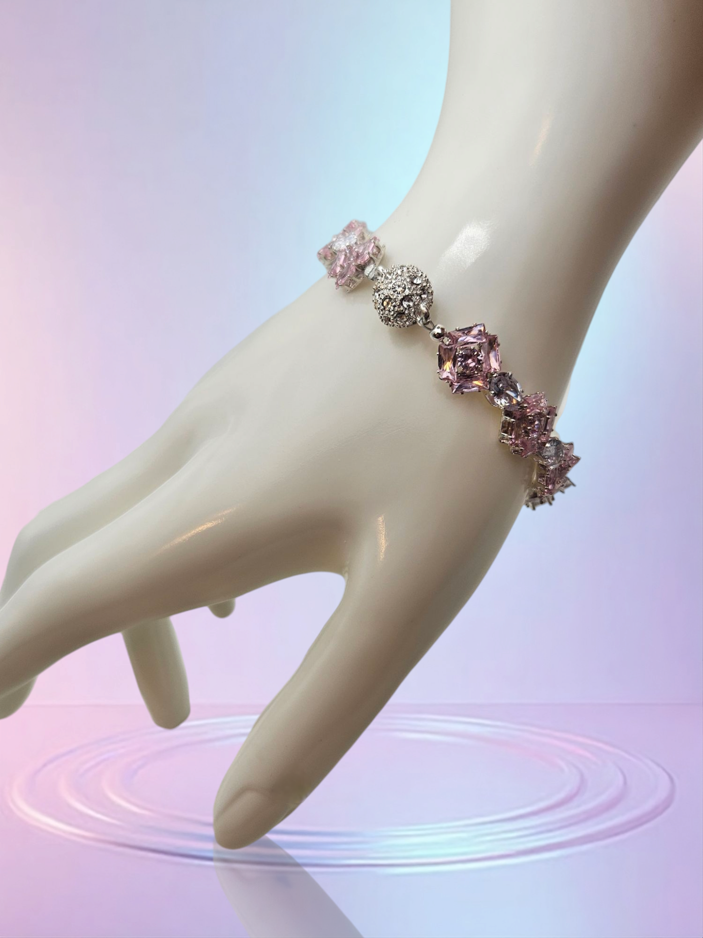 Zircon Bracelet - Flower design - 6.5"