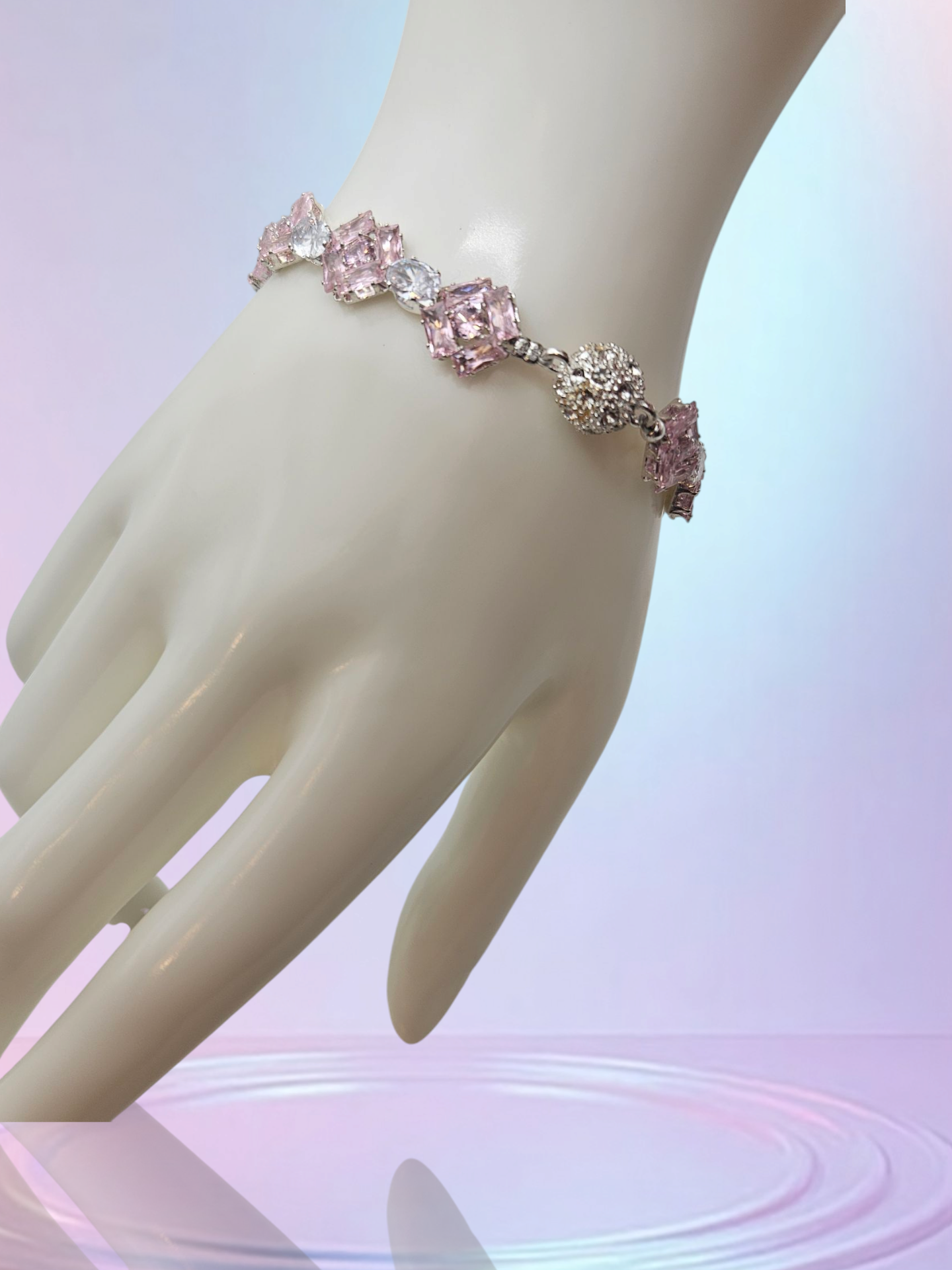 Zircon Bracelet - Flower design - 6.5"