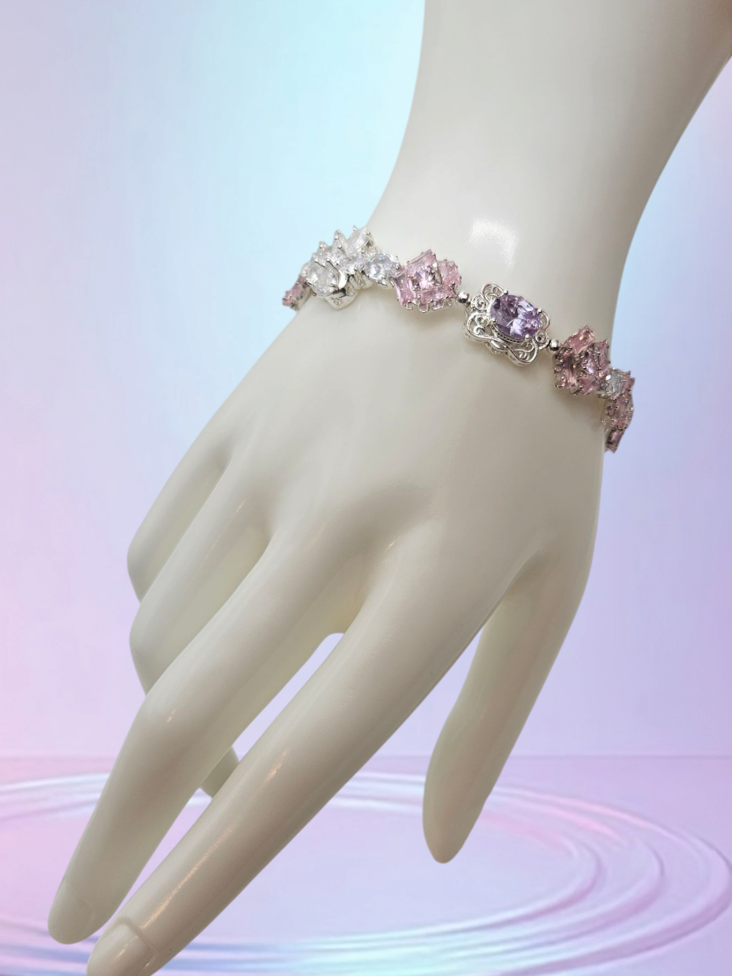 Zircon Bracelet - Flower design - 6.5"