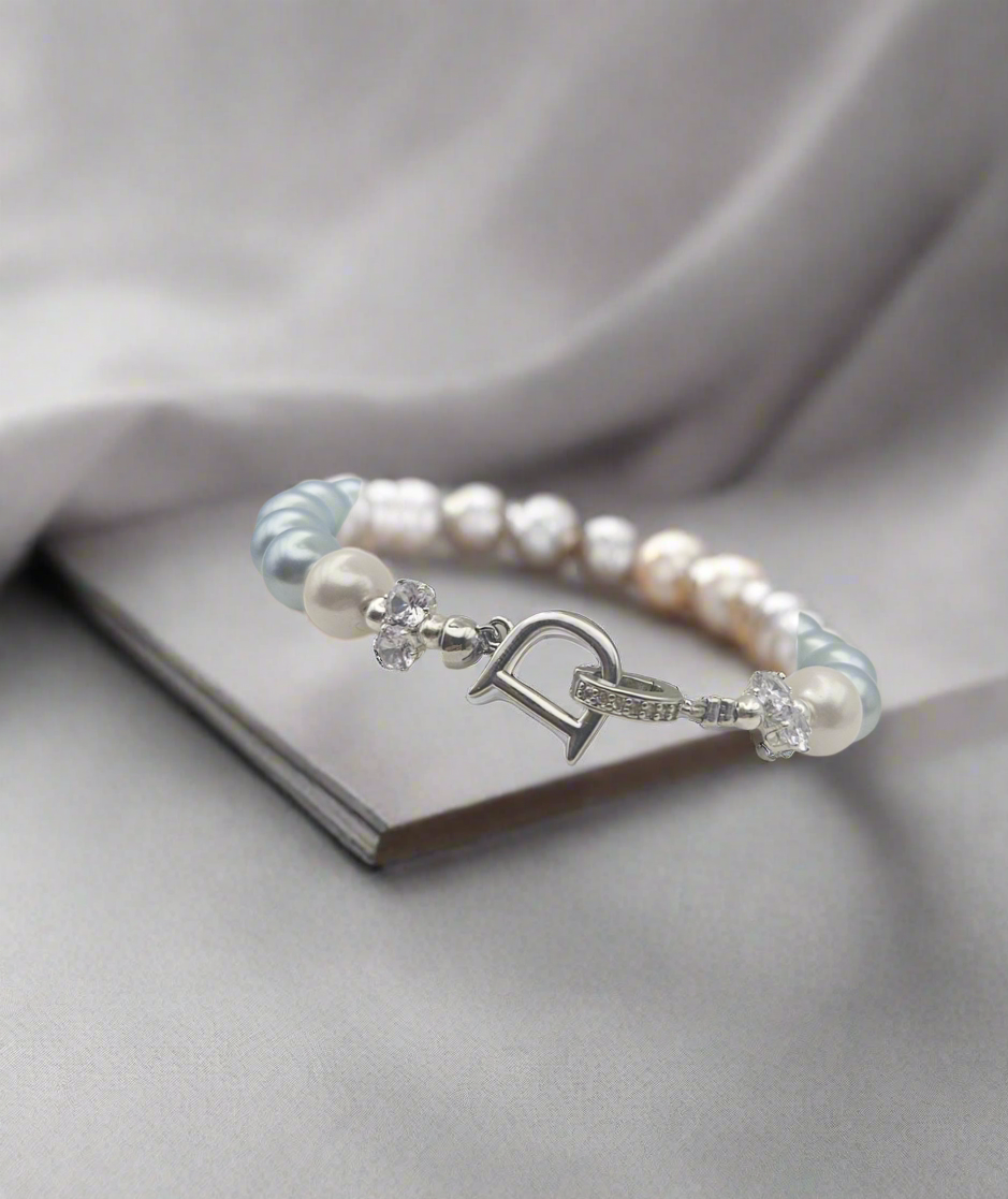 Blue and Soft White Pearl Bracelet 6.5"