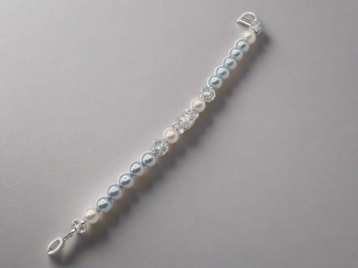 Blue and Soft White Pearl Bracelet 6.5"