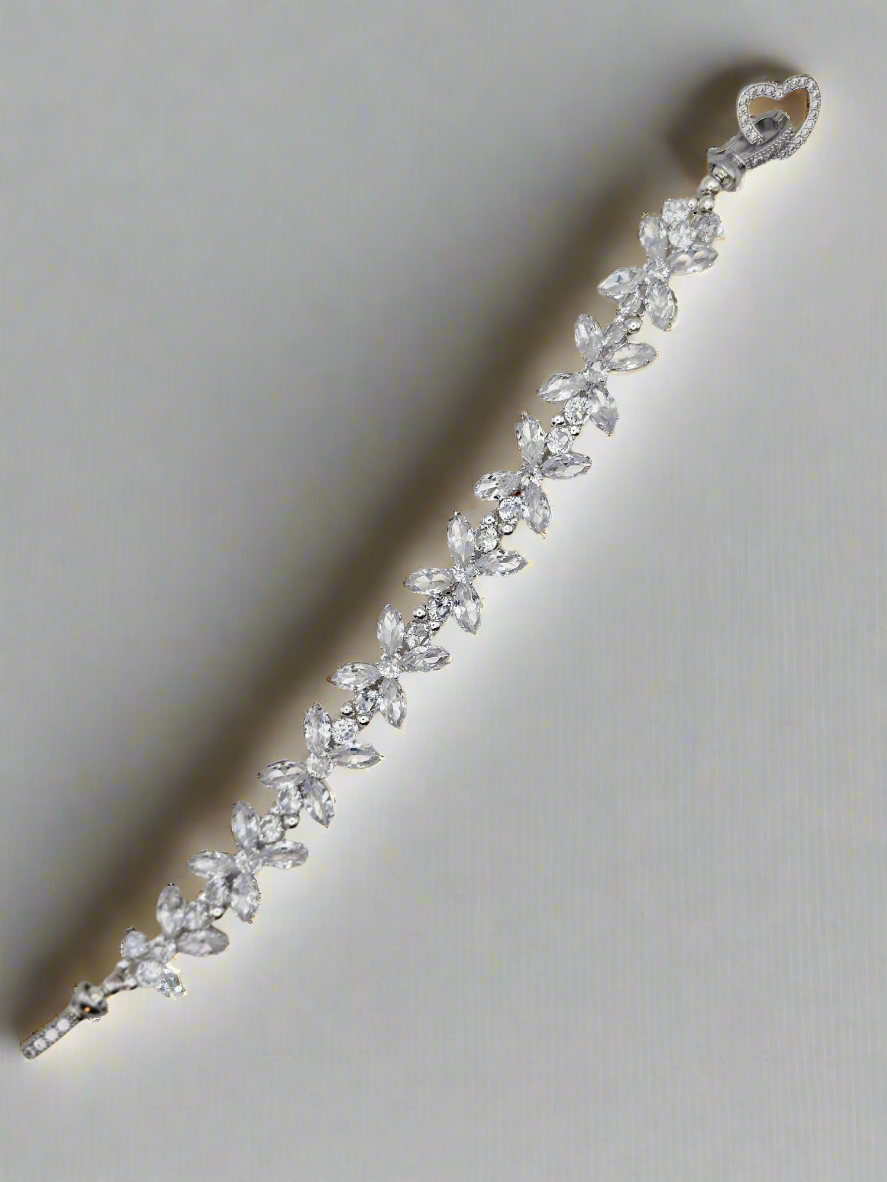 Clear Quartz Rhinestone Bracelet - 6.5"