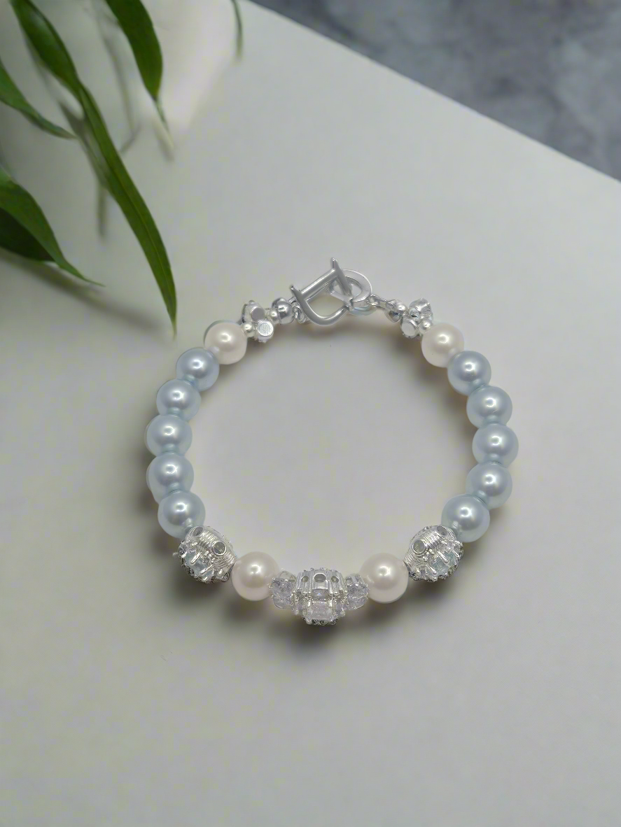 Blue and Soft White Pearl Bracelet 6.5"