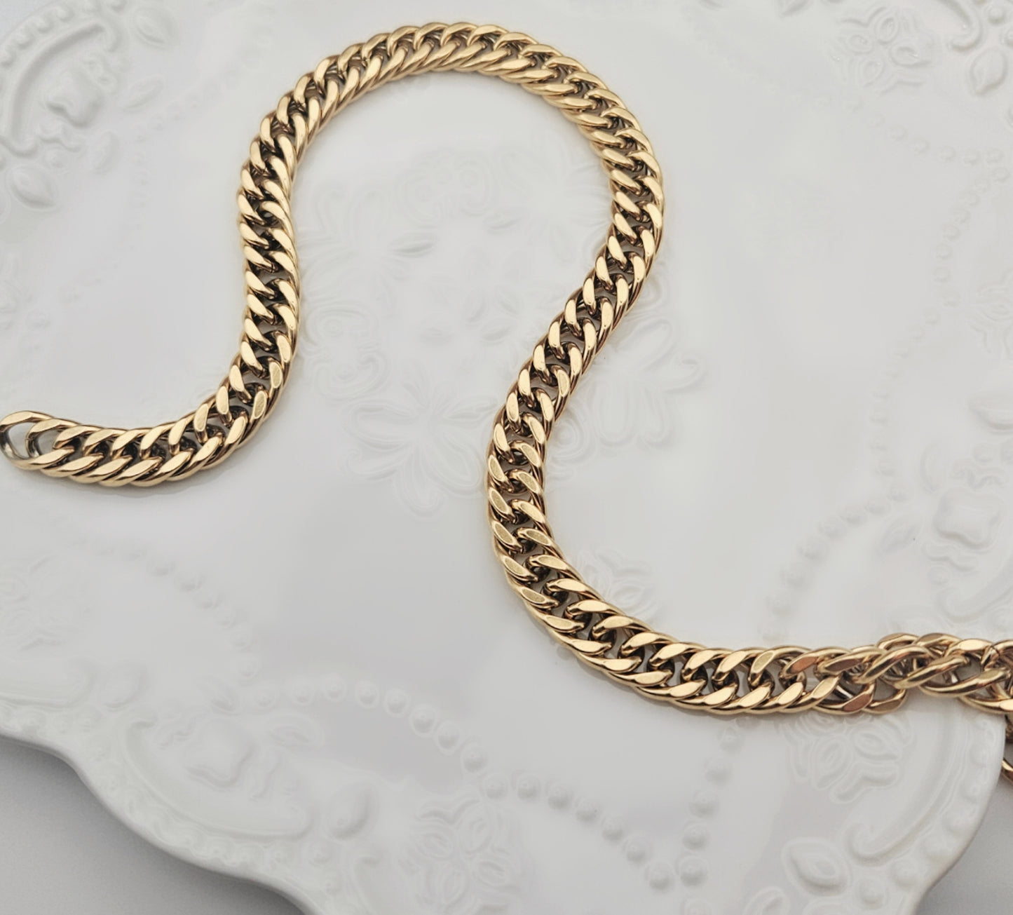 Gold-Plated Cuban Chain Bracelet - 7"